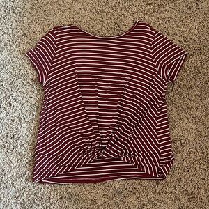 Women’s Eyeshadow red and white T-shirt size large